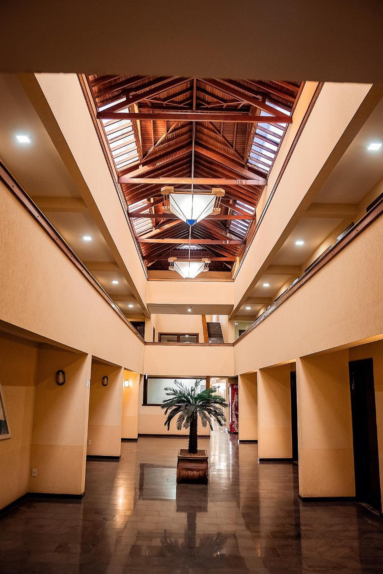 Sakr Hotel Penápolis Exteriör bild